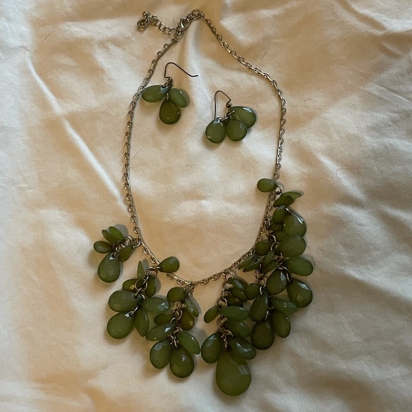 unknown Jewelry - Beaded Necklace